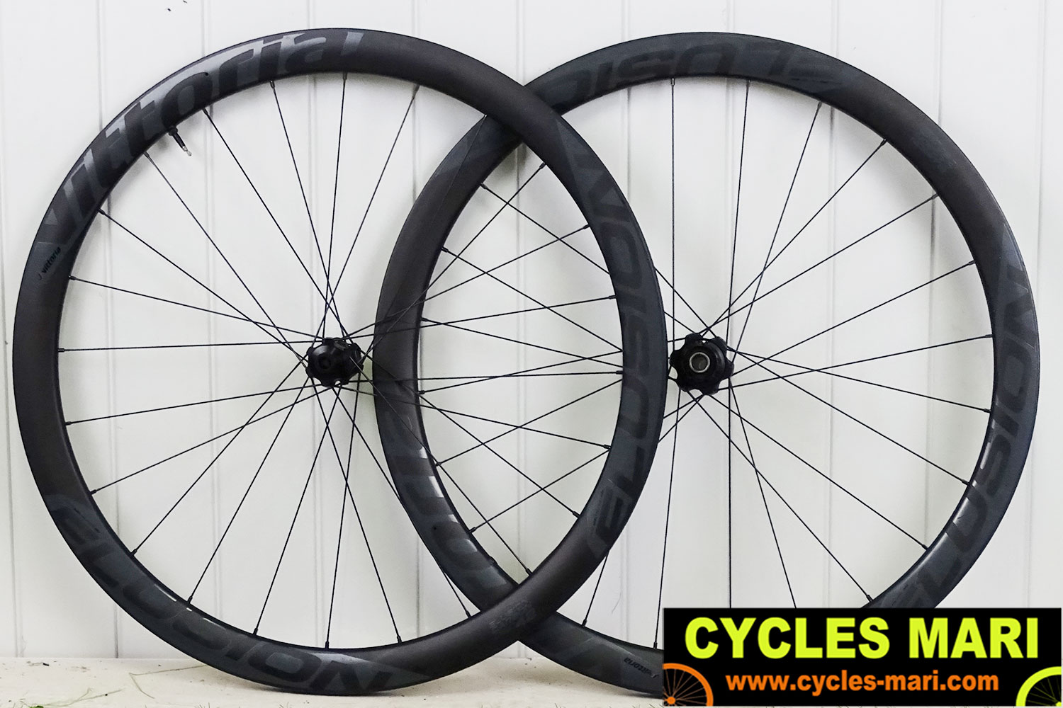 Vittoria Elusion Carbon 42 disc OCCASION 549 Cycles Mari